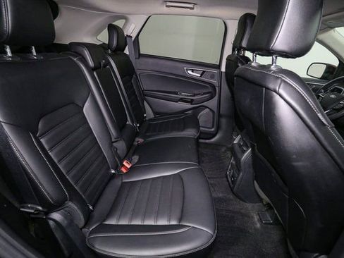 Used 2020 Ford Edge SEL w/ Convenience Package image 19