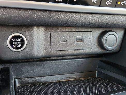 Used 2021 Nissan Rogue SV AWD/4WD image 15