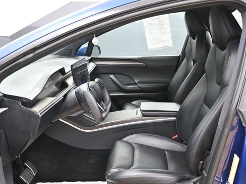 Used 2022 Tesla Model X image 14