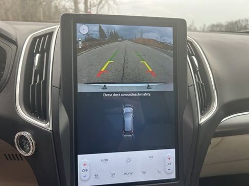 Used 2024 Ford Edge Titanium w/ Equipment Group 301A image 13