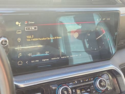 Used 2024 GMC Sierra 3500 Denali w/ Denali Reserve Package image 21