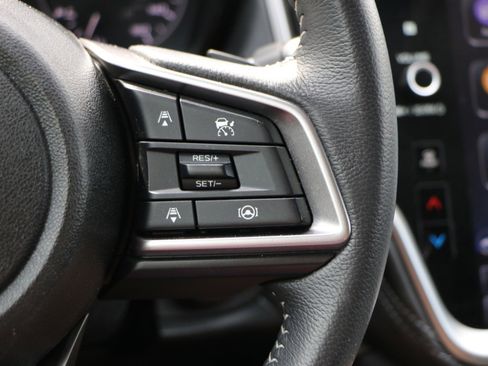 Used 2025 Subaru Outback Premium AWD/4WD image 19