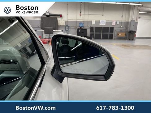 Used 2025 Volkswagen Taos SEL w/ Black Wheel Plus Package image 7