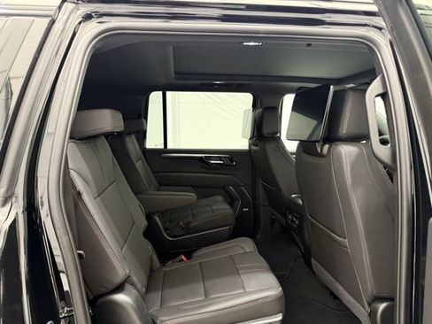 New 2025 Chevrolet Suburban RST w/ RST Capability Package image 25