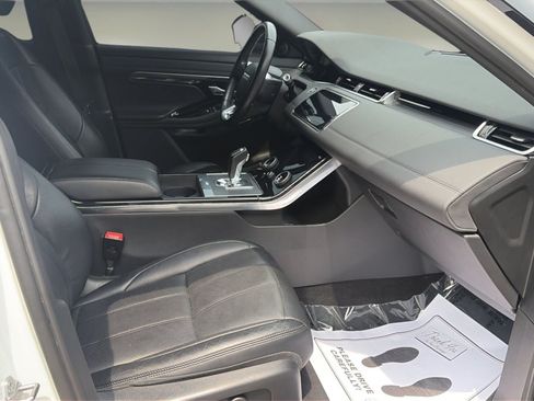 Used 2020 Land Rover Range Rover Evoque SE AWD/4WD image 9