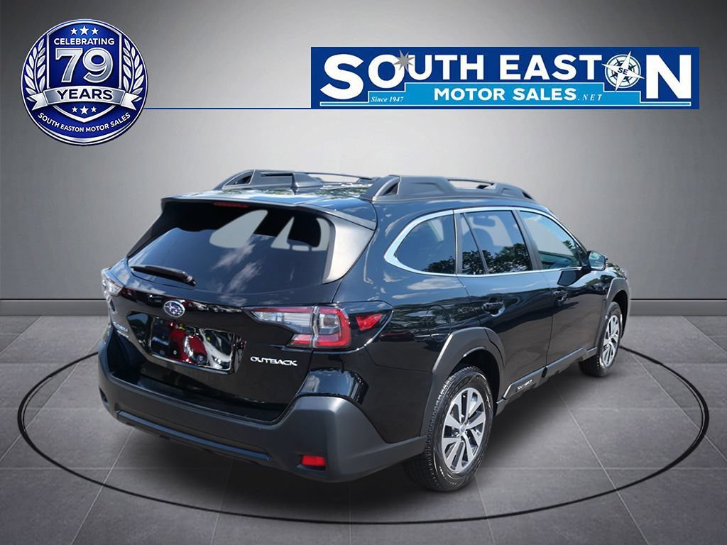 Used 2023 Subaru Outback Premium AWD/4WD image 6