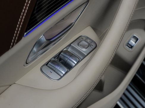 Used 2022 Mercedes-Benz Maybach GLS 600 4MATIC image 56