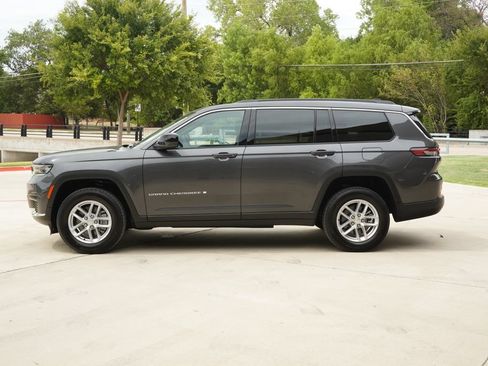 Used 2025 Jeep Grand Cherokee L Laredo RWD image 2