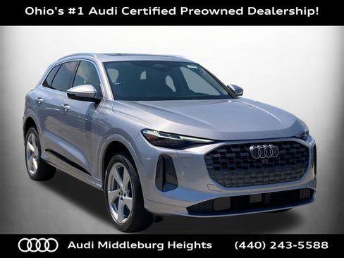Certified 2025 Audi Q5 Premium w/ Convenience Package AWD/4WD image 1