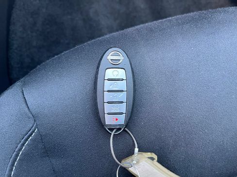 Used 2025 Nissan Altima 2.5 SV FWD image 21