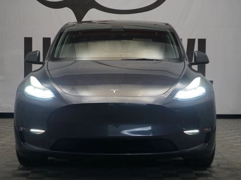 Used 2023 Tesla Model Y Long Range image 2