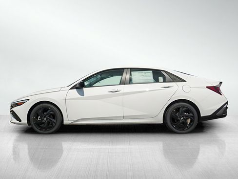 New 2026 Hyundai Elantra Sport FWD image 4