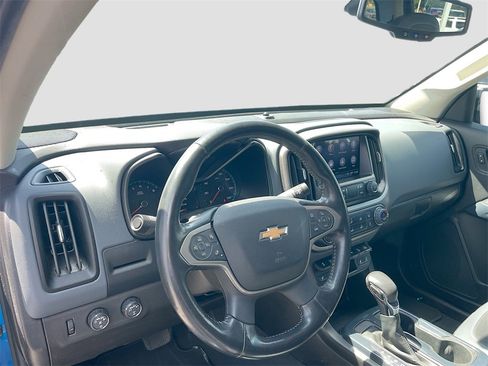 Used 2022 Chevrolet Colorado Z71 w/ Safety Package image 11