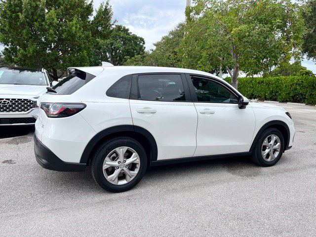 Used 2025 Honda HR-V LX image 4