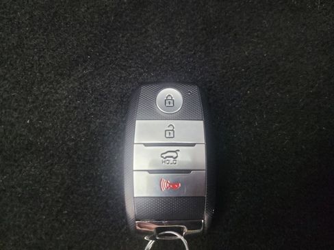 Used 2020 Kia Sorento S AWD/4WD image 32
