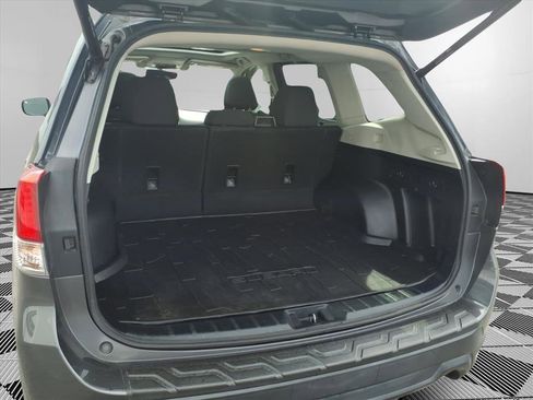 Used 2020 Subaru Forester Premium AWD/4WD image 28