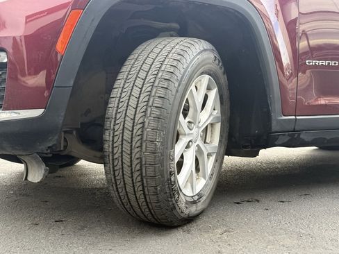 Used 2023 Jeep Grand Cherokee L Limited image 34