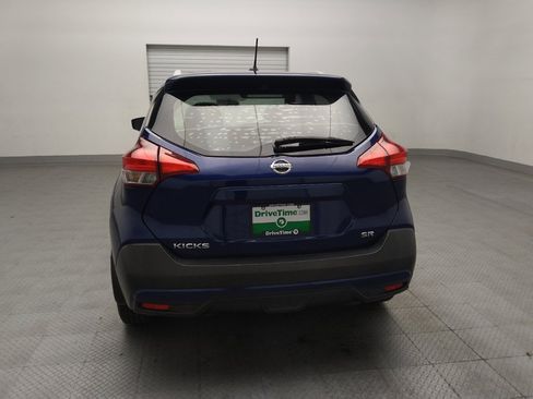 Used 2019 Nissan Kicks SR w/ SR Premium Package FWD image 6
