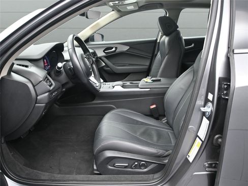 Certified 2025 Acura TLX w/ Technology Package image 11