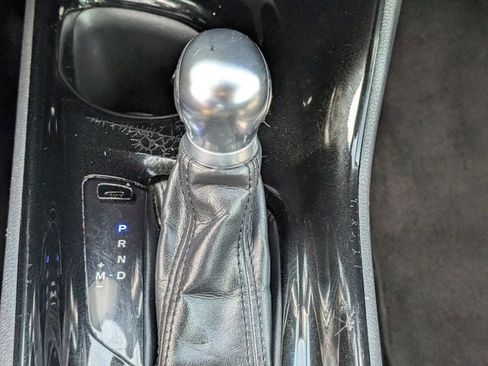 Used 2019 Toyota C-HR XLE image 19