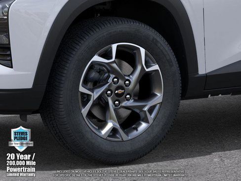 New 2026 Chevrolet Trax LT image 9