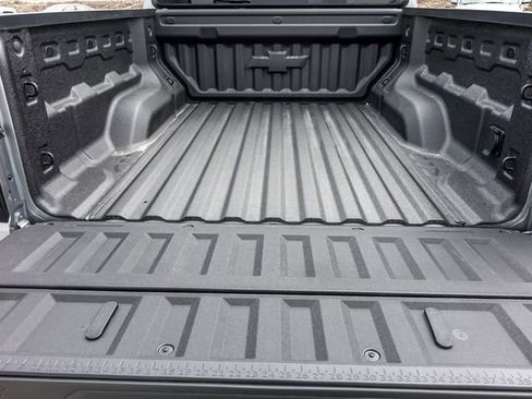 New 2026 Chevrolet Colorado ZR2 w/ Technology Package image 8