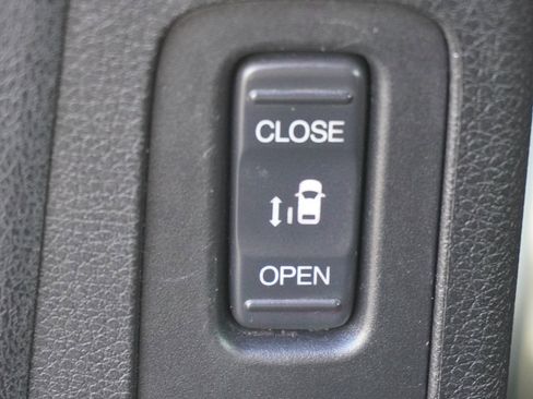 Used 2019 Honda Odyssey EX-L image 18