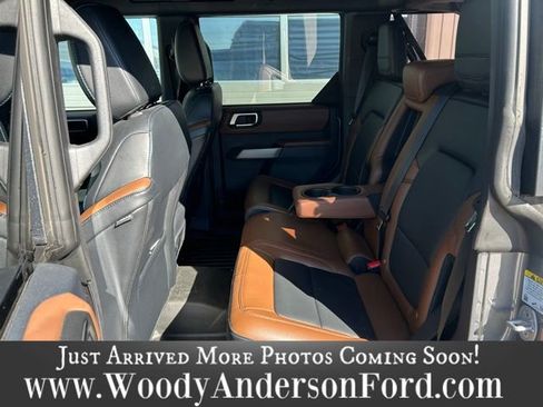 Used 2023 Ford Bronco Outer Banks image 8