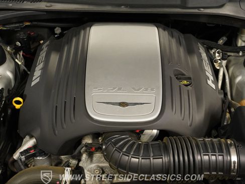 Used 2005 Chrysler 300 C w/ Navigation & Sound Group II image 34