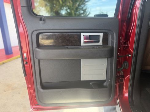 Used 2014 Ford F150 Platinum image 16