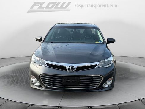 Used 2013 Toyota Avalon XLE Touring FWD image 3