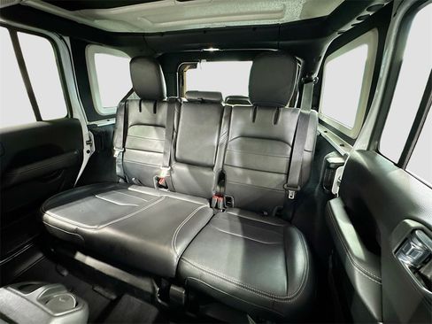 Used 2023 Jeep Wrangler Unlimited Sahara w/ Cold Weather Group image 14