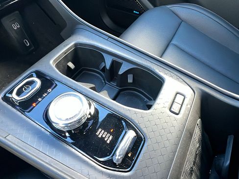 Used 2024 Jeep Wagoneer Launch Edition image 31