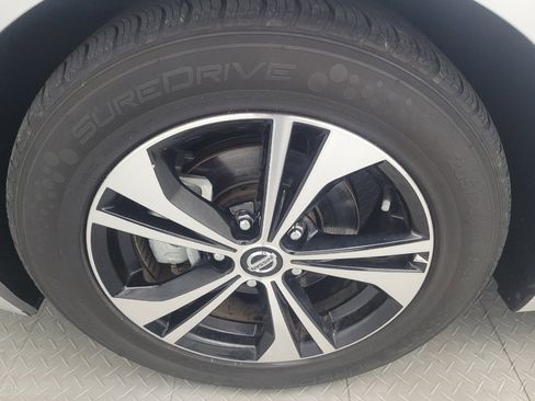 Used 2022 Nissan Sentra SV FWD image 31