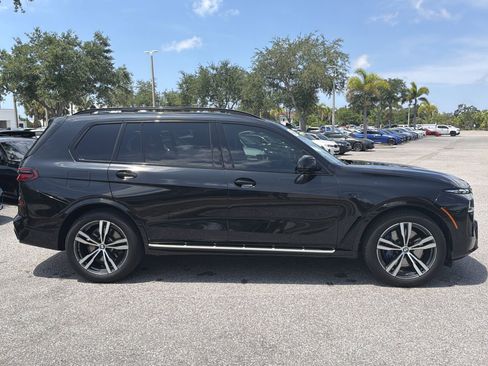 Certified 2023 BMW X7 xDrive40i w/ Executive Package AWD/4WD image 3