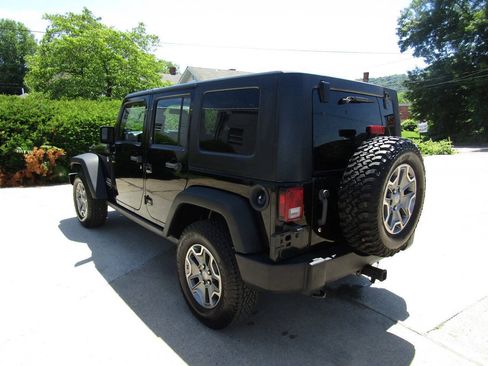 Used 2012 Jeep Wrangler Unlimited Sport AWD/4WD image 7