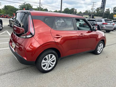 Certified 2023 Kia Soul LX FWD image 6