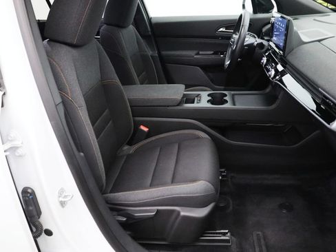 Used 2024 Honda Prologue EX image 13