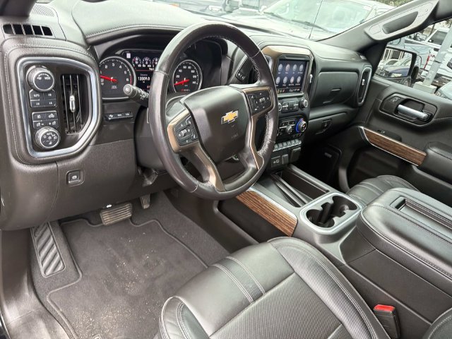 Used 2021 Chevrolet Silverado 1500 High Country w/ Technology Package AWD/4WD image 24