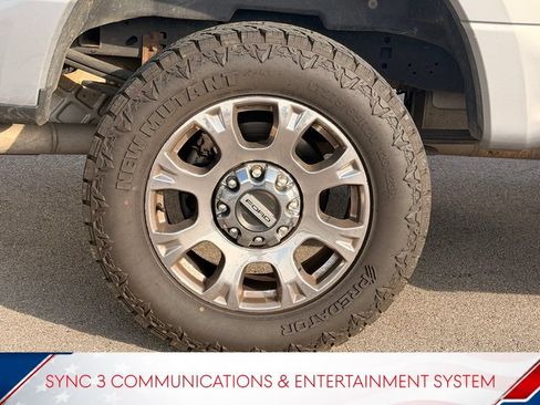 Used 2021 Ford F250 Lariat w/ Lariat Ultimate Package AWD/4WD image 3
