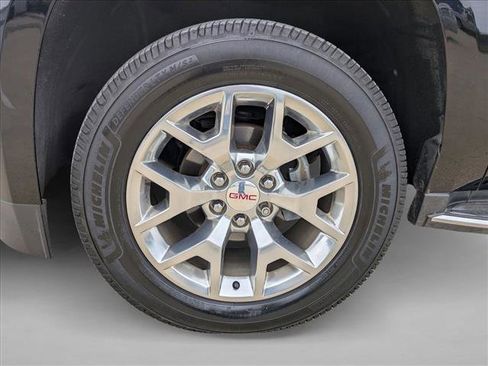 Used 2017 GMC Yukon XL SLT w/ Open Road Package image 27