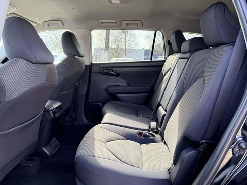 Certified 2024 Toyota Highlander LE image 16