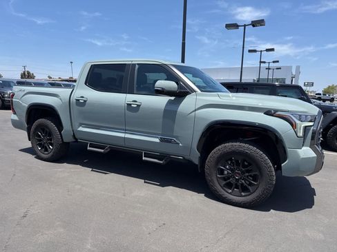 Used 2025 Toyota Tundra Platinum w/ TRD Off-Road Package AWD/4WD image 10