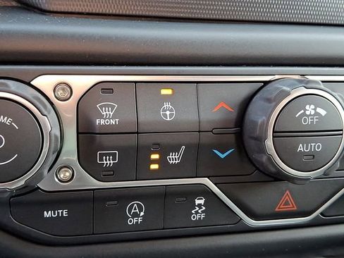 Used 2019 Jeep Wrangler Unlimited Sport S image 24