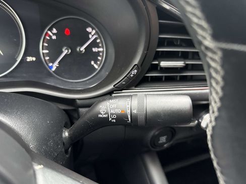 Used 2019 MAZDA MAZDA3 Sedan w/ Preferred Package image 27