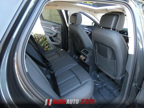 Used 2021 Audi e-tron Premium w/ Convenience Plus Package AWD/4WD image 24