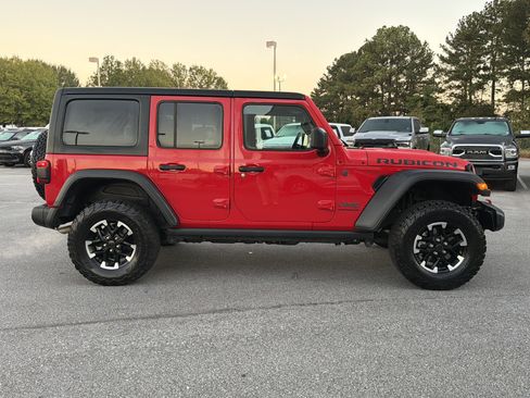 Used 2025 Jeep Wrangler Unlimited Rubicon image 5