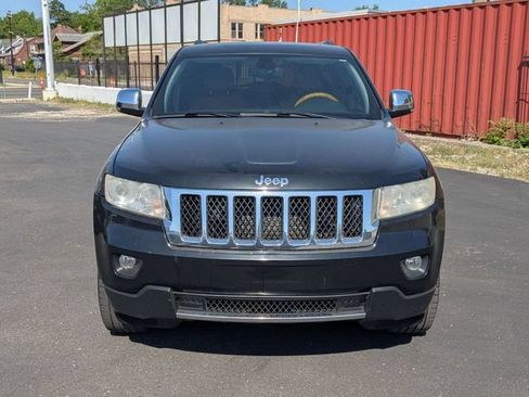 Used 2013 Jeep Grand Cherokee Overland AWD/4WD image 9
