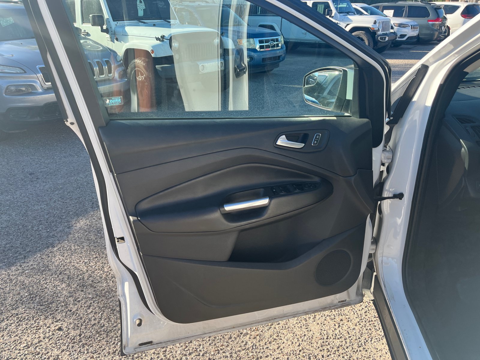Used 2014 Ford Escape SE w/ Equipment Group 201A FWD image 13
