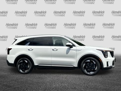 Used 2025 Kia Sorento SX Prestige AWD/4WD image 3